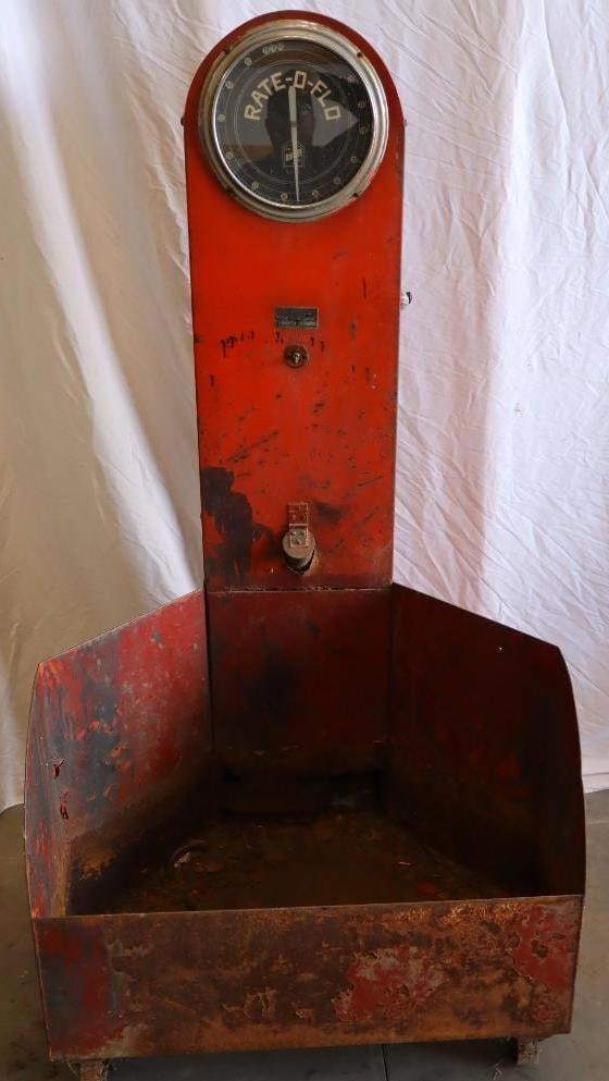 Barbee Radiator Rate-O-Flo Machine: 33x36x71.75