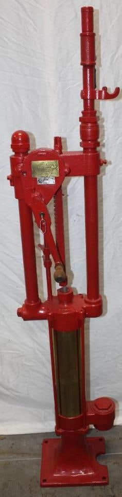 1906 Gilbert & Barker Model 1 Brass Cylinder Gas Pump (1 of 13)