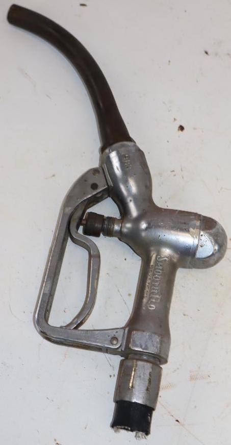 Smooth Flo 983 Brass Gas Pump Nozzle (1 of 3)