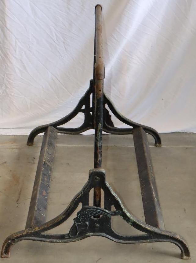 Early Goodyear Wingfoot (Open Toe Shoe) Tire Display Stand (1 of 5)