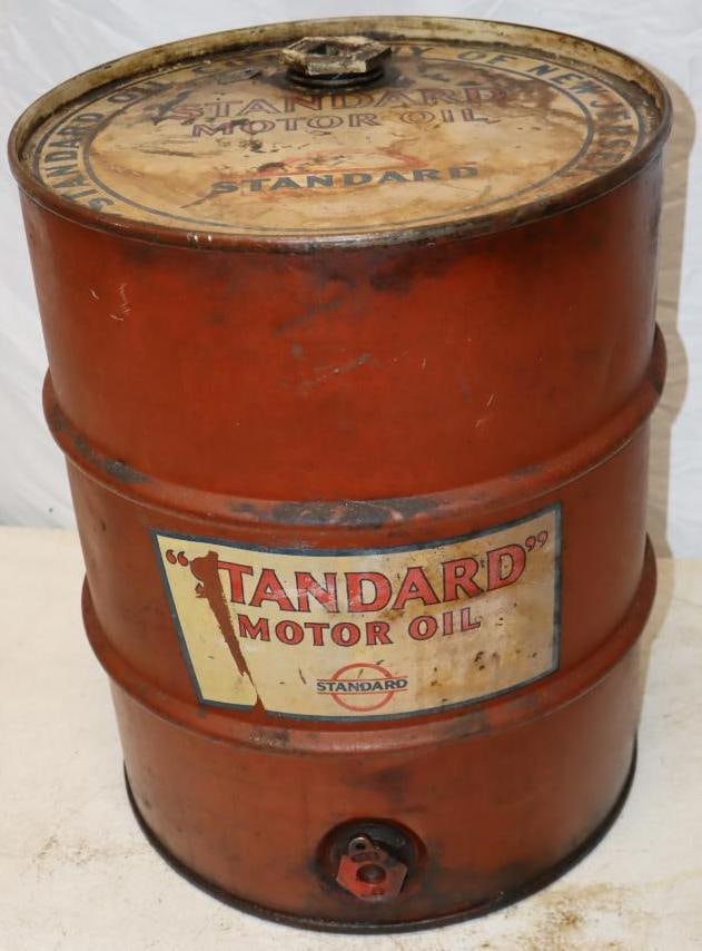 Standard Oil of New Jersey Oil Barrel: 14.25x14.25x18