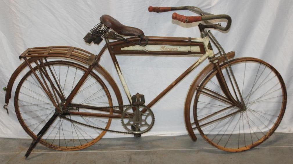 Prewar Mead Ranger Wood Rimmed Bicycle (1 of 16)