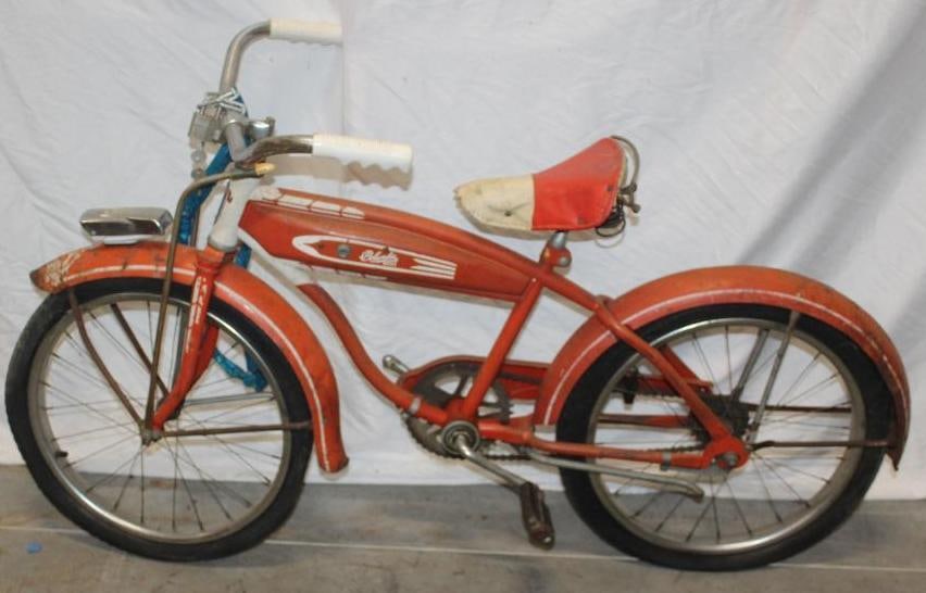 Red Columbia Deluxe Boys Bike (1 of 12)