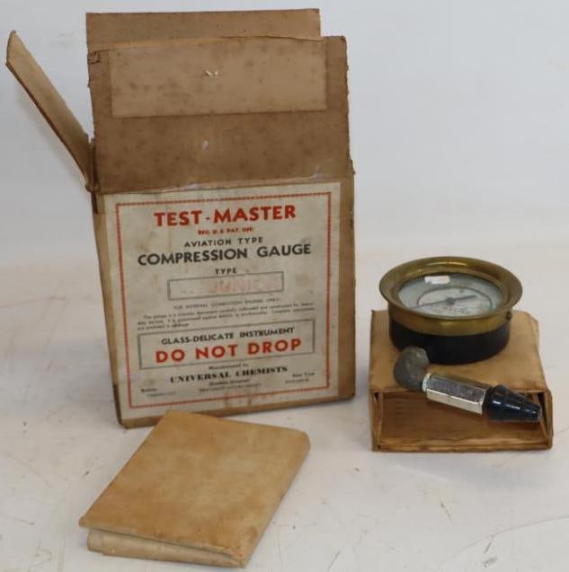 Universal Chemists Junior Type Aviation Compression Gauge in Original Box: Box measures 7.5" x 7" x 4"