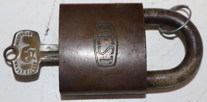 Cadillac Cleveland Brass Best Lock with Key: 1.75" x .75" x 4"