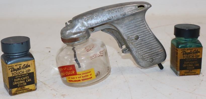 Group of 3 Dupli-Color Touch Up & Spray Paint Gun: 6" x 2.75" x 4"
