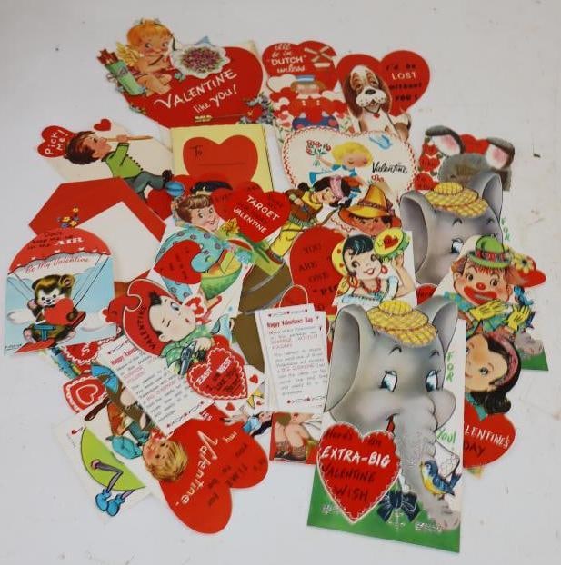 Group of 30 Vintage Paper Children's Valentine Cards (1 of 7)