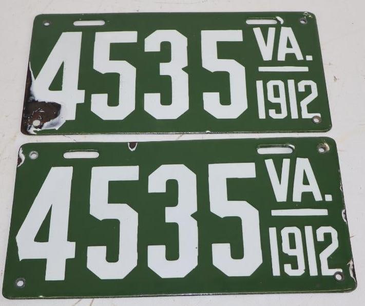 Pair of 1912 Virginia Porcelain 4 Digit License Plate s (1 of 4)
