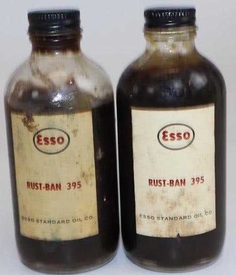 Group of 2 Esso Rust-Ban 395 Oil Bottles: 8oz each