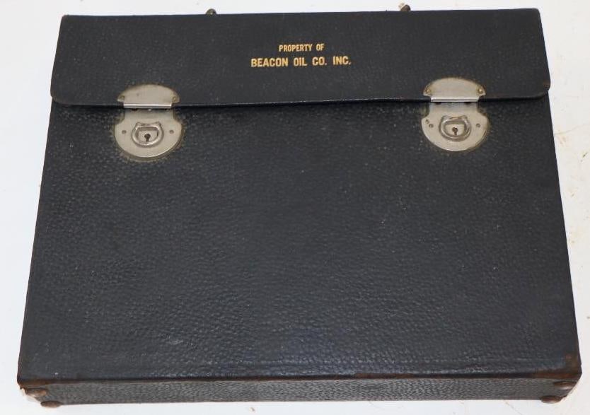 Beacon Oil Company Standard Oil Bottle Sample Kit (1 of 3)