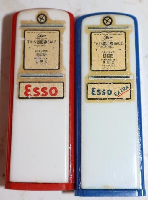Pair of 2 Esso and Extra Gas Pump Shaped Salt and Pepper Shakers (1 of 3)