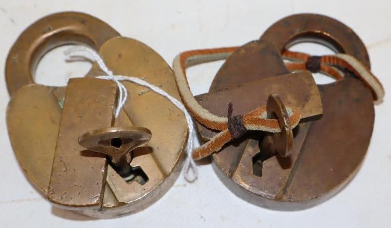 Group of 2 Standard Oil Company Brass Locks with Skeleton Keys (1 of 2)