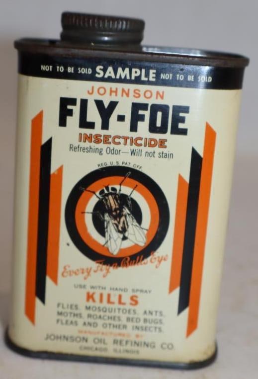 Johnson Oil Refining Fly-Foe Insecticide Half Pint Sample Can (1 of 2)