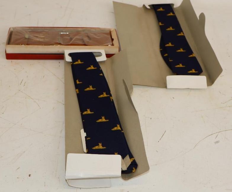 Group of 3 Esso Advertising Neck Ties and Wallet in Original Packaging: Largest is 13.5" x 4"