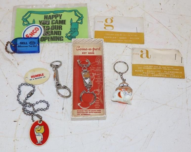 Group of 9 Humble, Esso, and Exxon Advertising Key Chains (1 of 6)