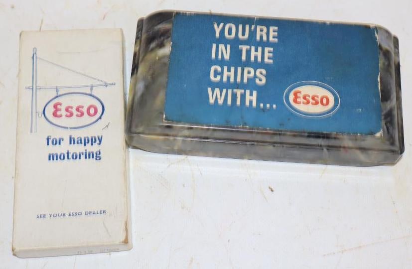 Group of 2 Esso Advertising Poker Chip Set and Darts (1 of 4)