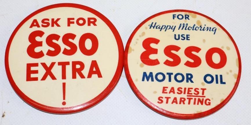 Group of 2 Esso Extra and Happy Motoring Pin Back Badges (1 of 2)
