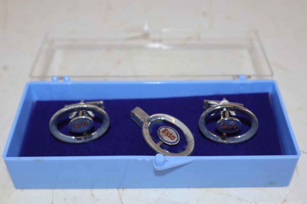 Esso Set of 3 Cloisonne Cufflink and Tie Tack Set with Original Case (1 of 3)