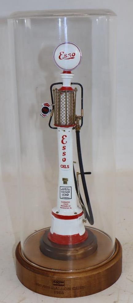 1986 Exxon 100,000 Gallon Club Gas Pump Shaped Award: 7x7x16 Gas Pump Has Some Brakes At Top of Cylinder