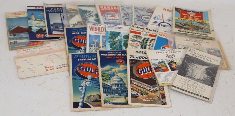 Group of 23 Gulf Pour and Esso Road Mats Pamphlets and Slide Ruler (1 of 10)