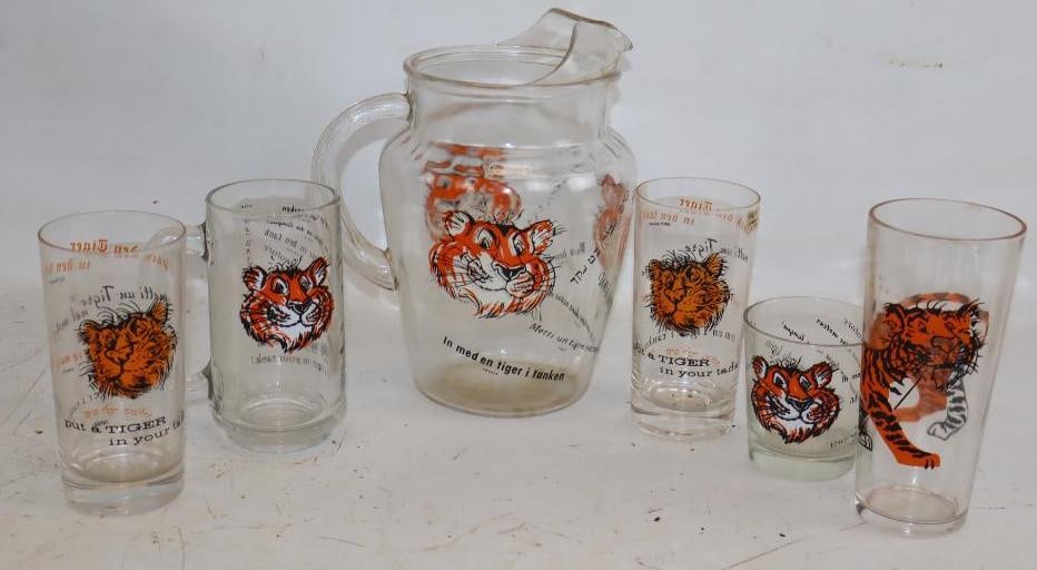 Group of 6 Esso 'Put a Tiger in Your Tank' Drinking Glasses, Mug & Pitcher (1 of 6)