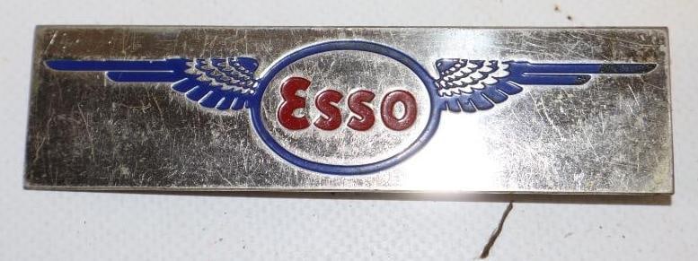 Metal Esso Aviation Pinback Badge with Wings (1 of 2)