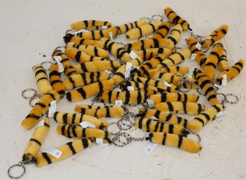 Group of 44 Esso Tiger Tail Key Chains (1 of 7)
