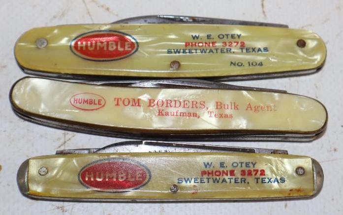 Group of 3 Humble Advertising Pocket Knives (1 of 2)