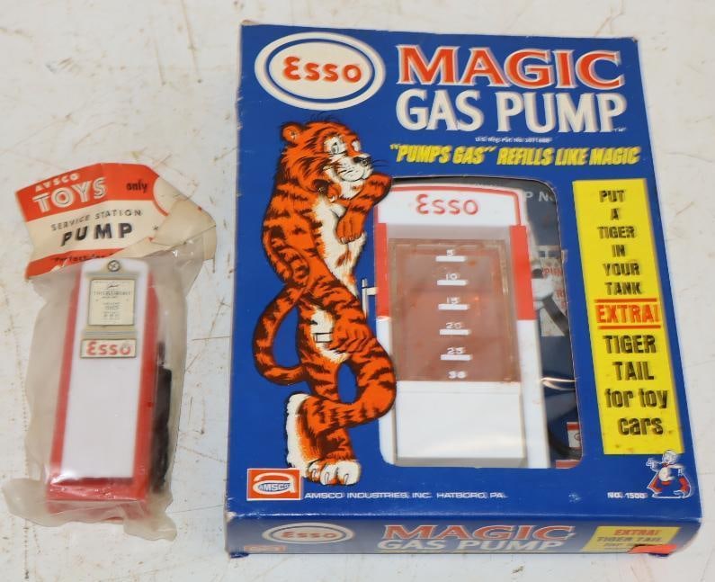 Group of 2 Esso Magic and Vasco Plastic Gas Pump Toys In Original Boxes: Largest is 8x10x2