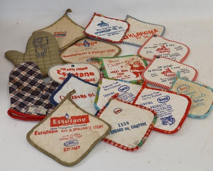 Group of 16 Esso & Oklahoma Advertising Pot Holder Pads & Mitts: Largest is 6" x 9"