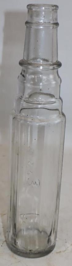 Embossed Esso 1 Pint Oil Bottle: 2.5" x 2.5" x 12"