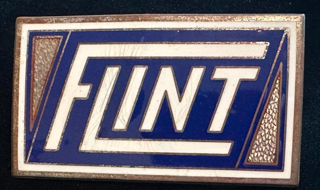 Flint Radiator Emblem (1 of 2)