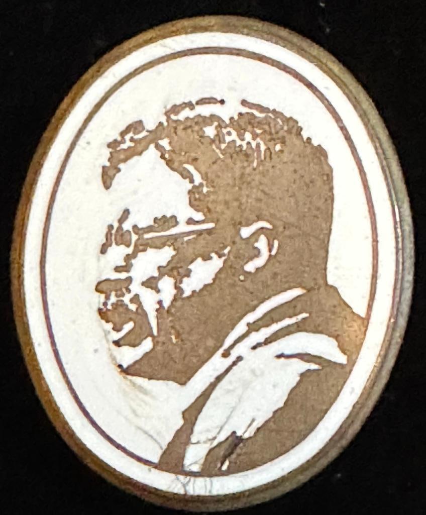 Marmon Roosevelt Radiator Emblem (1 of 2)