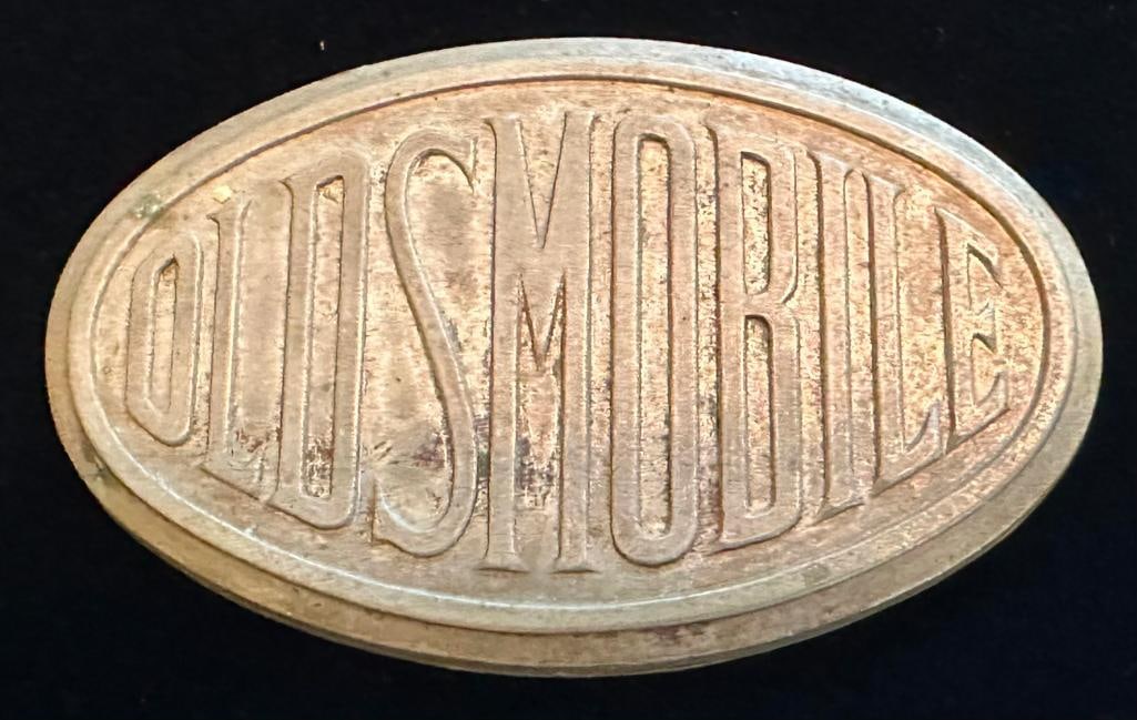 Oldsmobile Radiator Emblem (1 of 2)