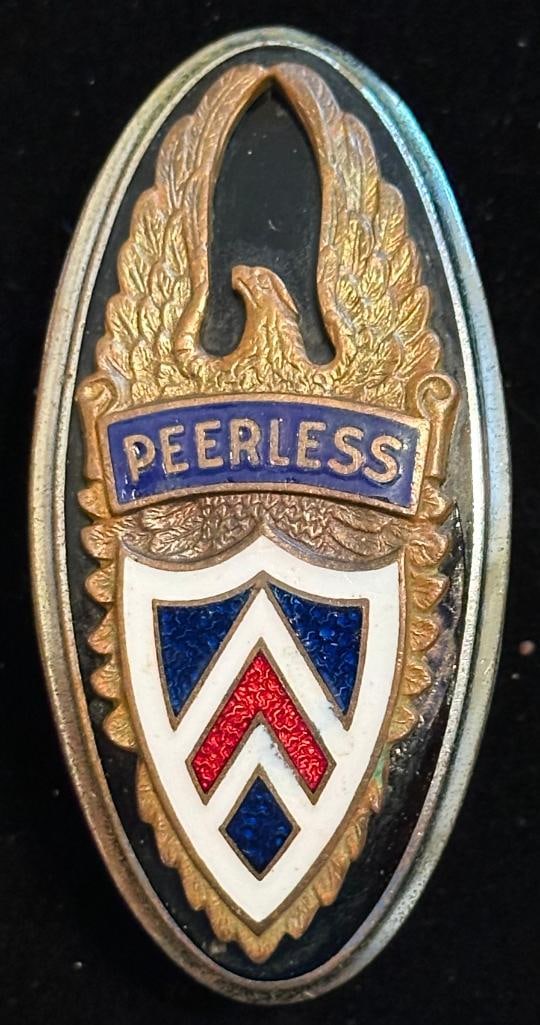 Peerless Radiator Emblem (1 of 2)