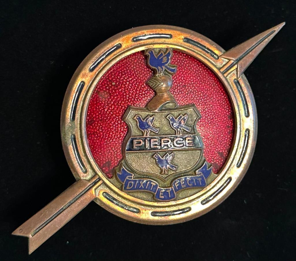Pierce Arrow emblem (1 of 3)