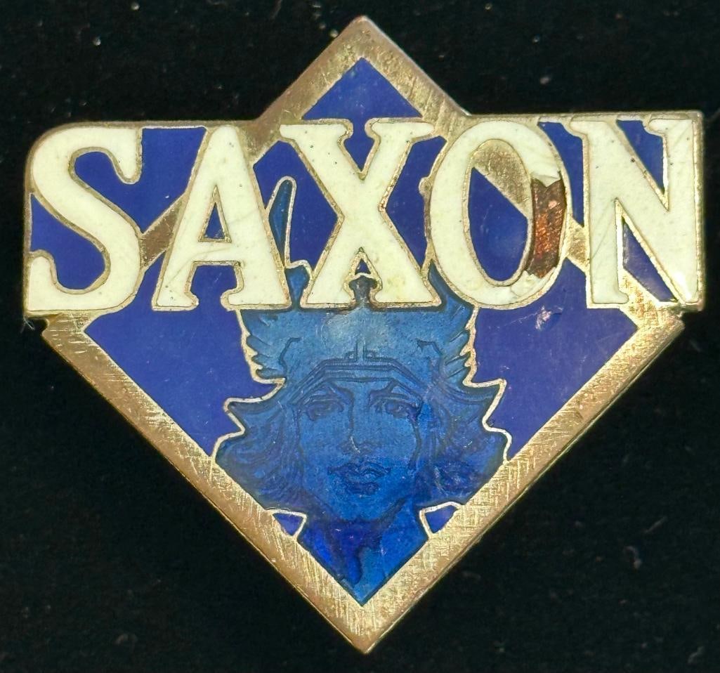 Saxon Radiator Emblem (1 of 2)