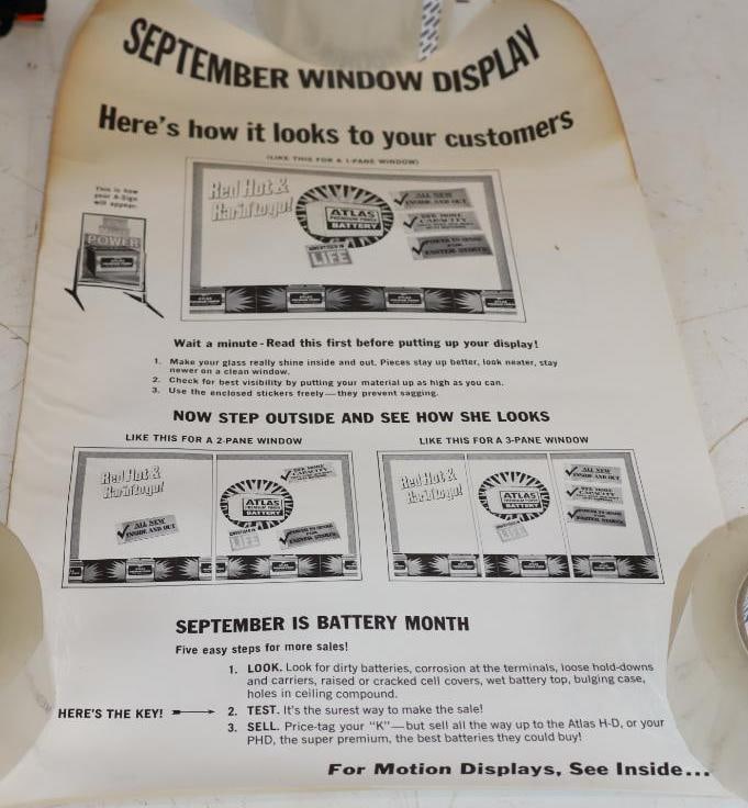 Red Hot Rarin' To Go Atlas Premium Power Battery Sign Kit (1 of 7)