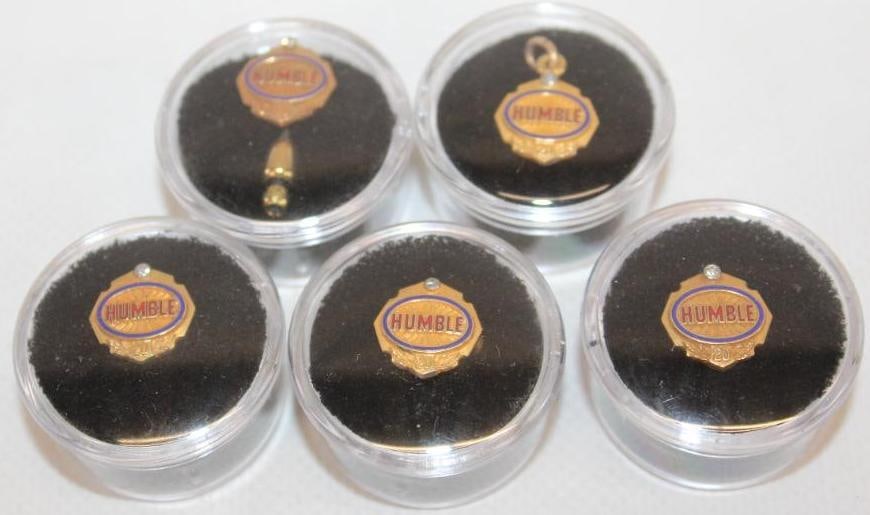 Group of 5 Humble Oil 20 Year Service Award Gold Pins (1 of 4)