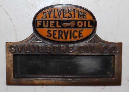Cloisonne Sylvestre Fuel Oil Service Employee Pinback Badge (1 of 2)