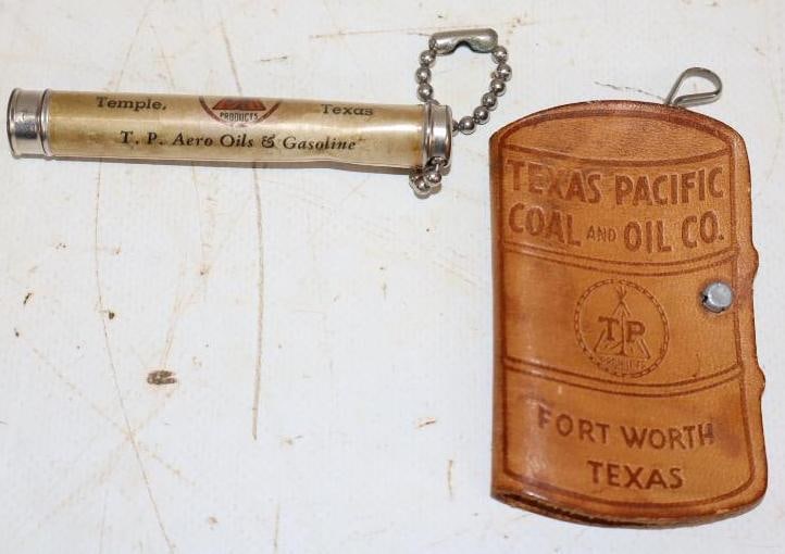 Group of 2 Texas Pacific Coal & Oil Company Keychain & Leather Key Protector: Largest is 1.75" x 3"