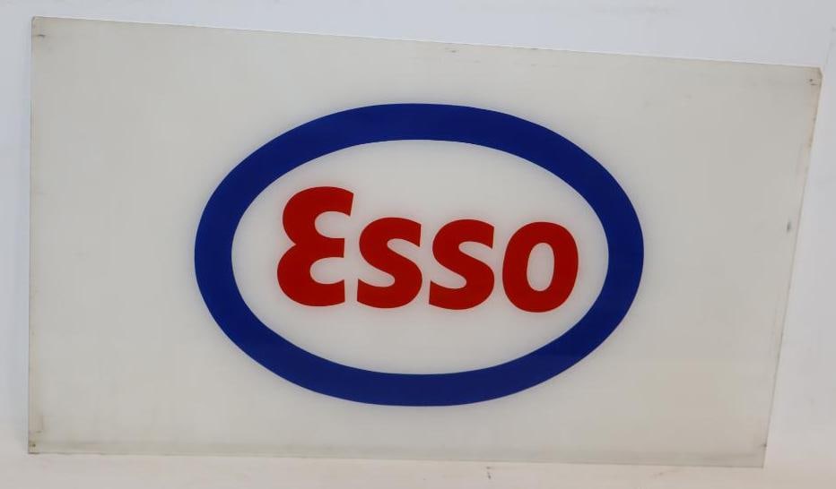 Esso Plastic Sign Lense (1 of 4)
