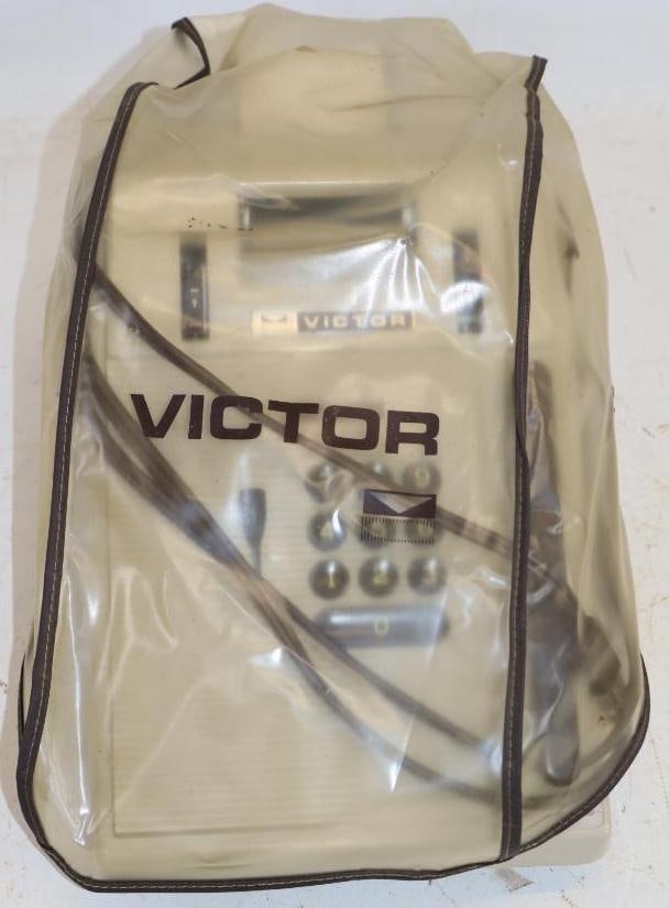 Victor Adding Machine with Dust Cover (1 of 4)