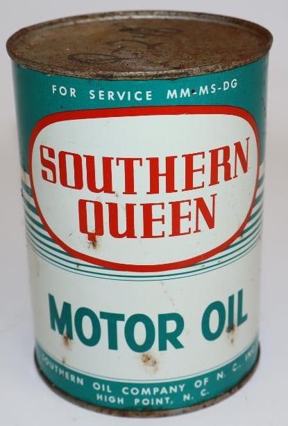Southern Queen Metal 1 Quart Oil Can: 4" x 4" x 5.5"