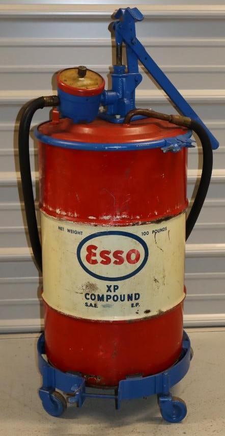 Esso EP Compound 100lbs Grese Burrel With Pump and Wheel Dolly (1 of 7)