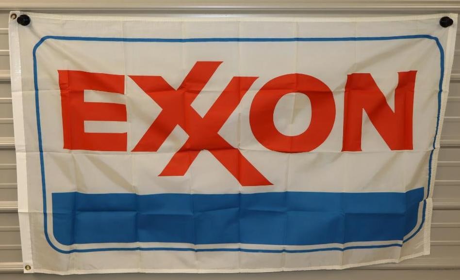 Exxon Nylon Gas Station Flag (1 of 4)