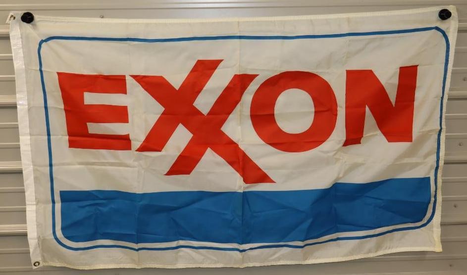 Nylon Exxon Gas Station Flag (1 of 4)