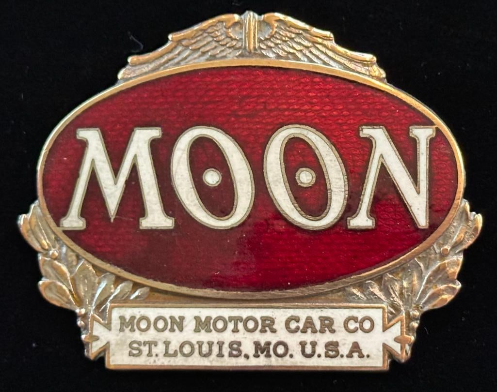 1921 - 1924 Moon Radiator Emblem (1 of 2)