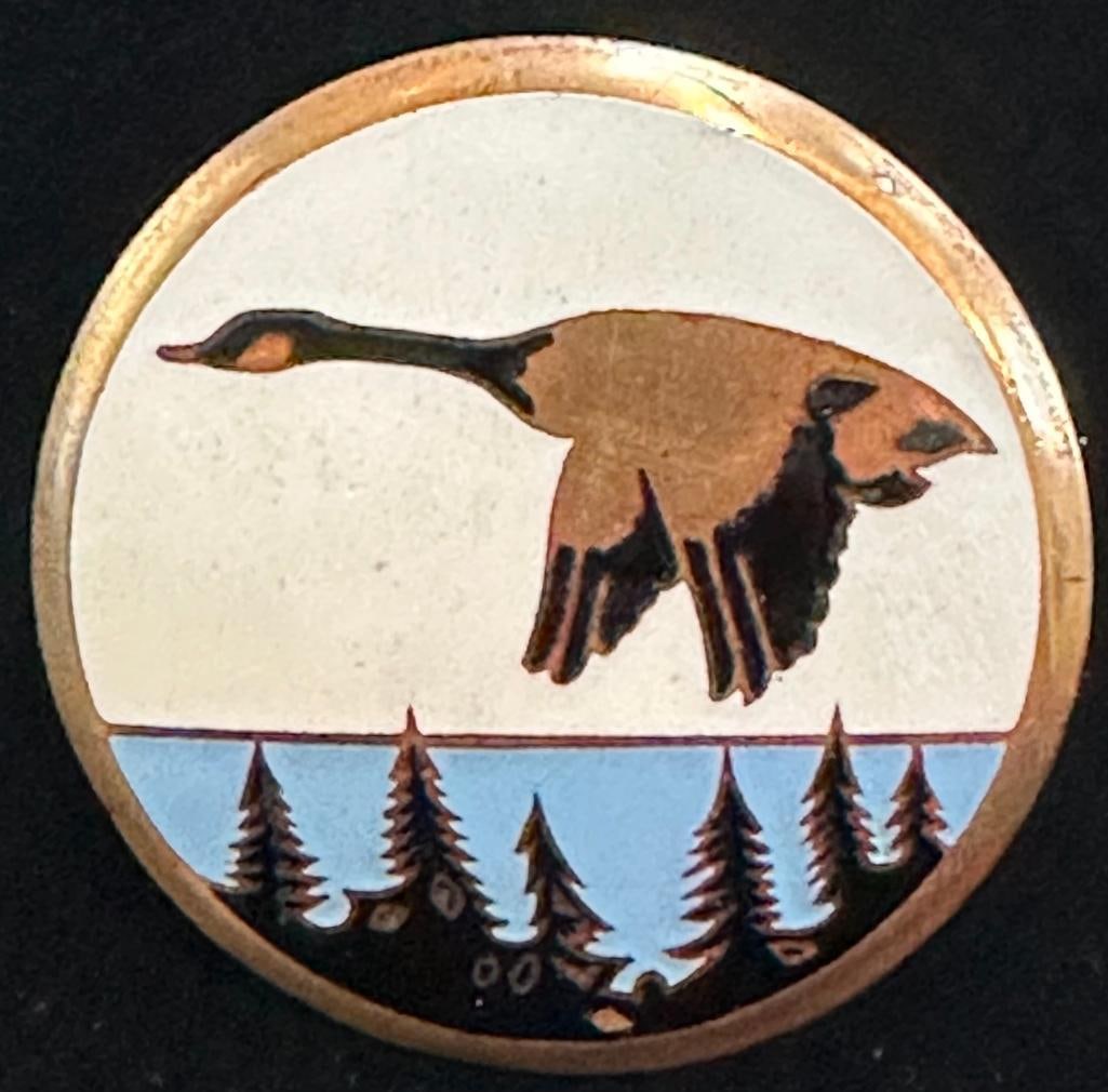 1923 - 1927 Wills St. Claire Radiator Emblem: 1923 - 1927 Wills St. Claire Radiator Emblem. This emblem has a Bastian Bros. maker's mark. It is rated scarce and measures approximately 2" in diameter.