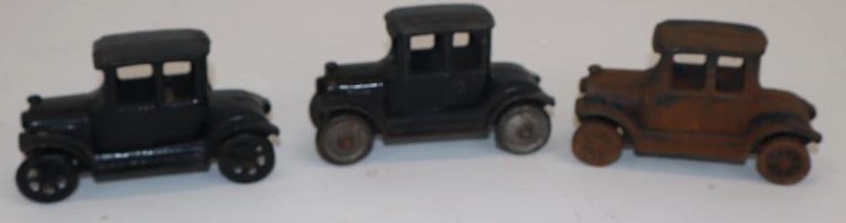 Group of 3 Cast Iron Toy Cars: 4" x 1.5" x 2.5" each